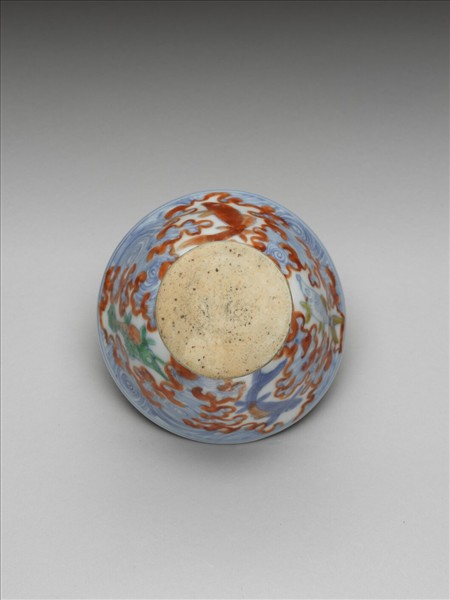 青花加彩魚紋高足杯