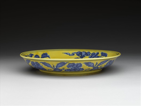 黃地青花花果盤