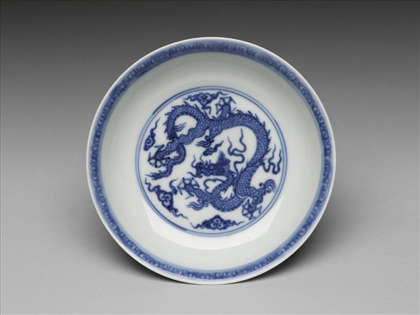 青花六龍紋盤