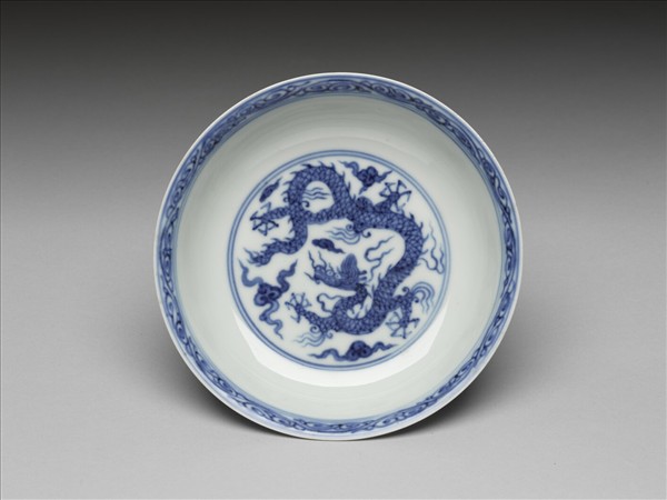 青花六龍紋盤