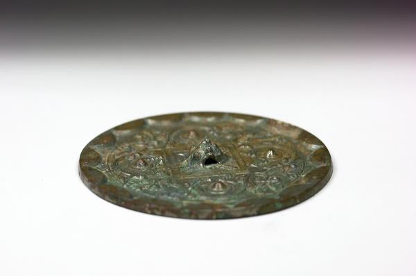 四龍連弧紋鏡- 故宮