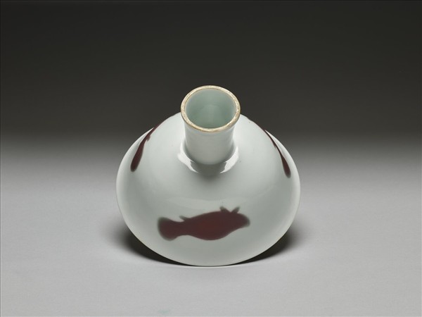 釉裡紅三魚紋高足碗