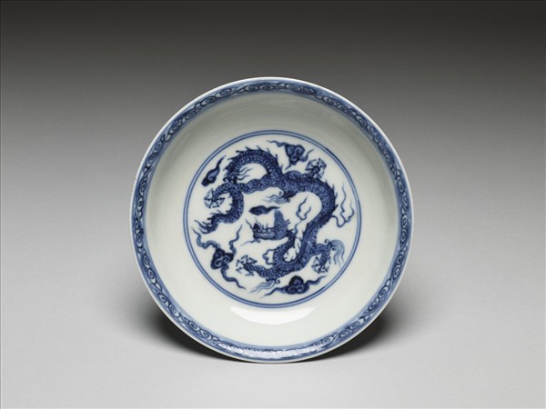 青花六龍紋盤