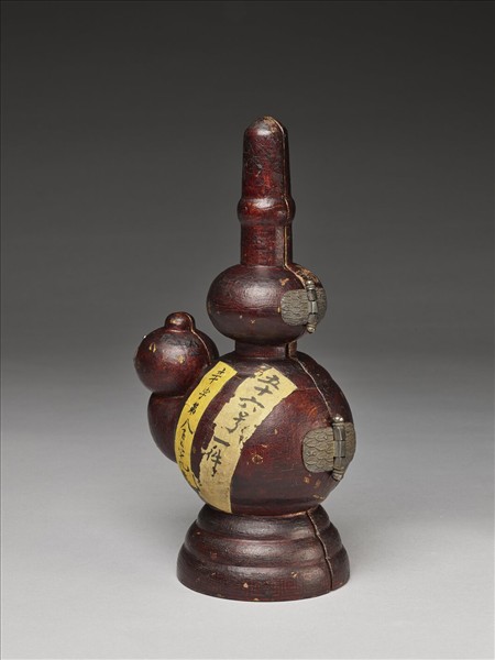 褐漆幾何紋皮套