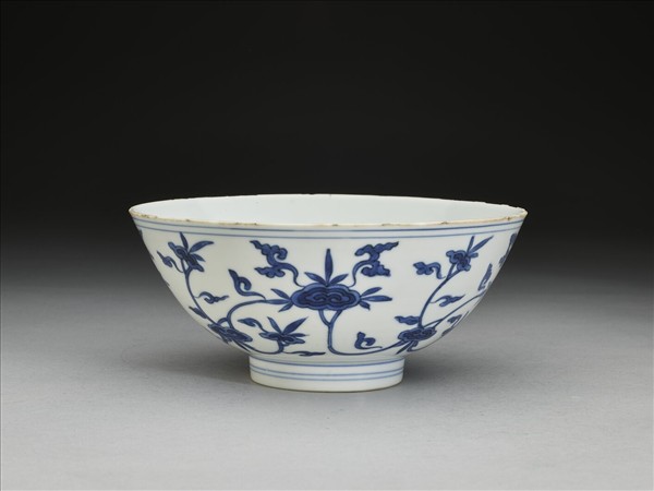 青花靈芝紋碗