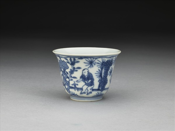 青花嬰戲圖杯