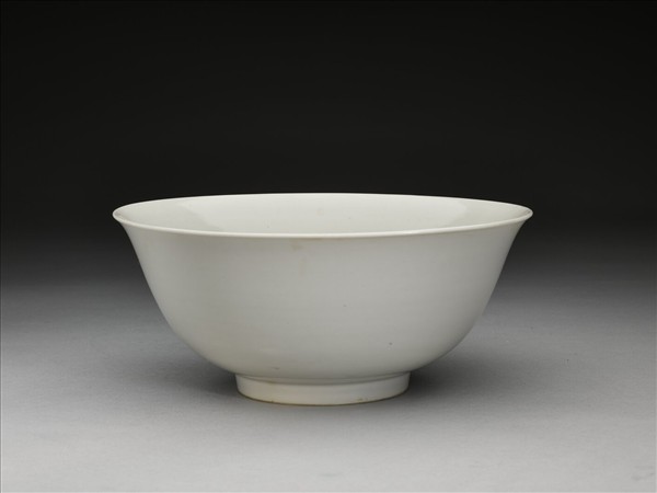 甜白釉碗