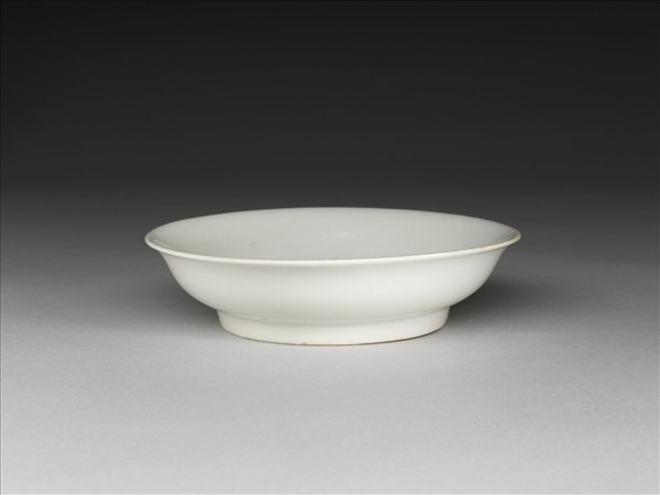 甜白釉碟