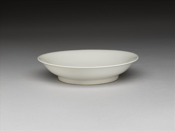 甜白釉碟