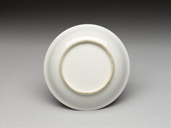 甜白釉碟
