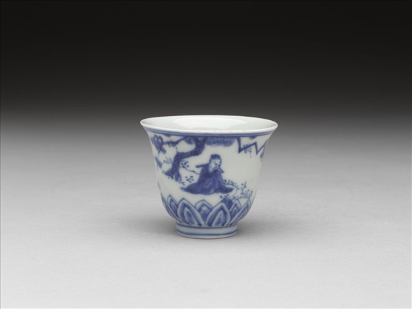 青花山水人物圖杯