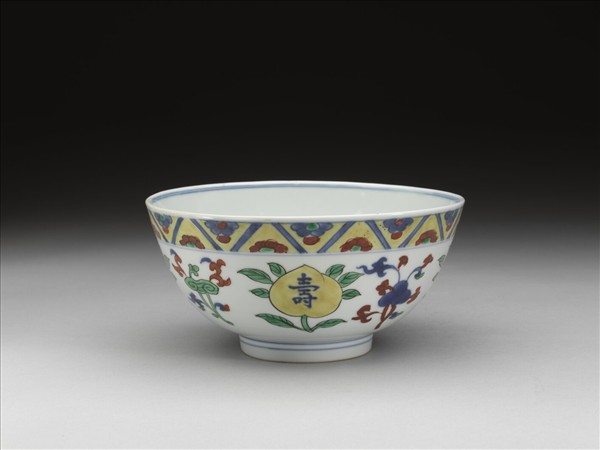 五彩靈芝紋壽字碗