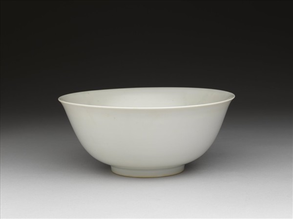 甜白釉碗