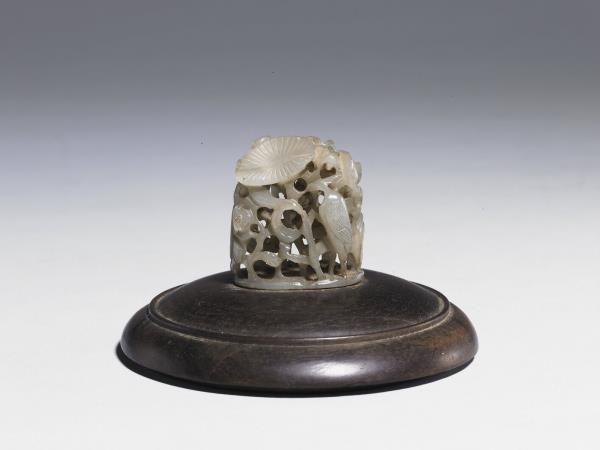 汀渚鷺鷥紋玉頂