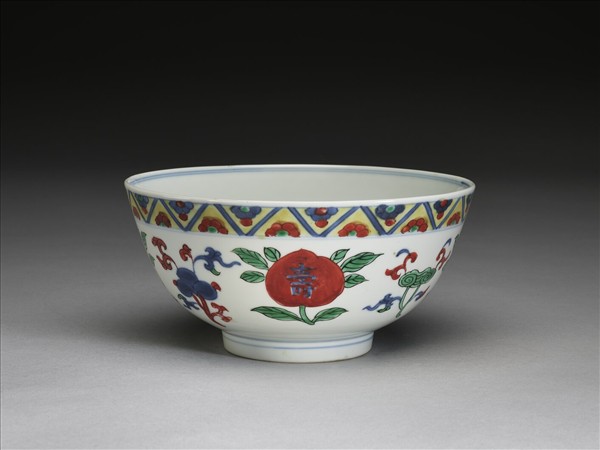 五彩靈芝紋壽字碗