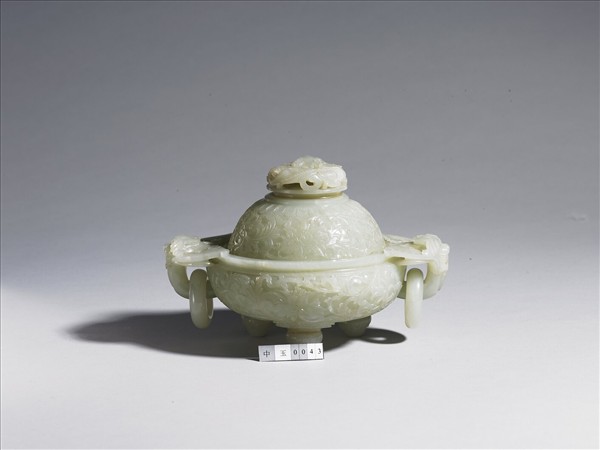 玉雕番蓮活耳爐