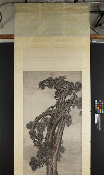 清陸𤾡長松圖　軸