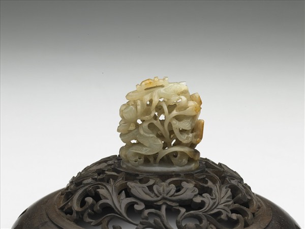 花間行龍紋玉頂