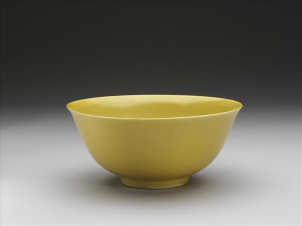 黃釉碗