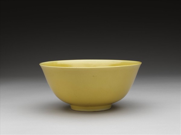 黃釉碗
