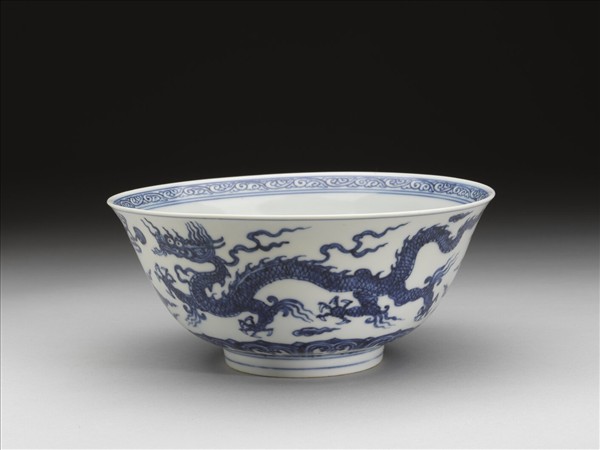 青花雙龍戲珠紋碗