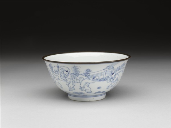青花嬰戲圖碗