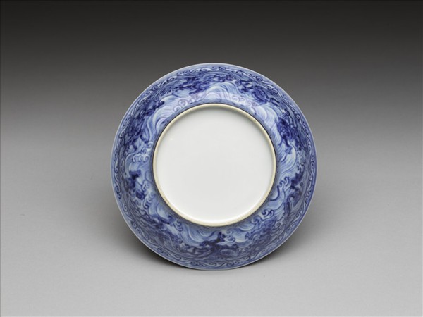 青花波濤海獸紋盤