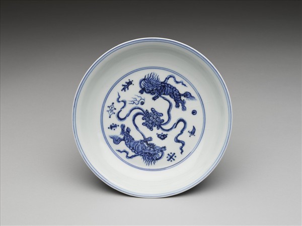 青花獅子紋盤