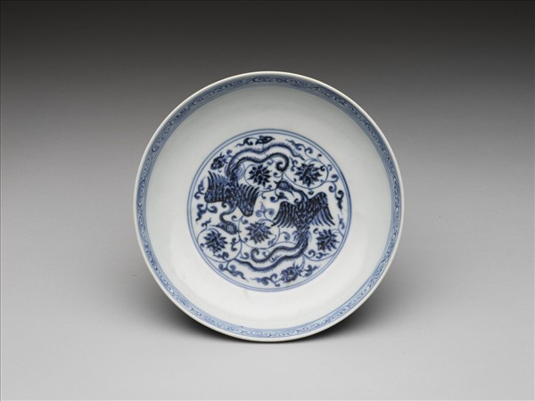 青花番蓮鳳紋盤