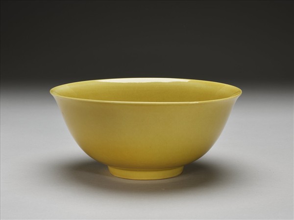 黃釉碗