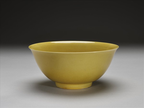 黃釉碗