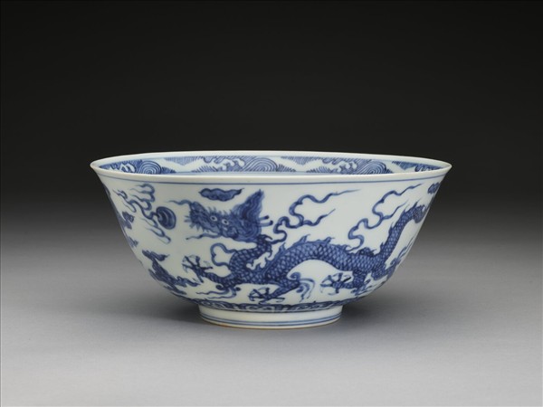 青花雲龍紋碗