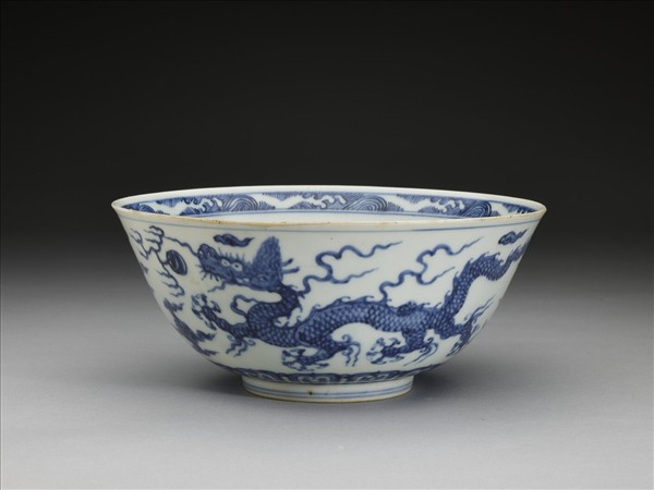 青花雲龍紋碗
