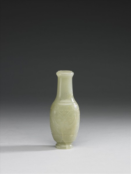 玉雕花瓶