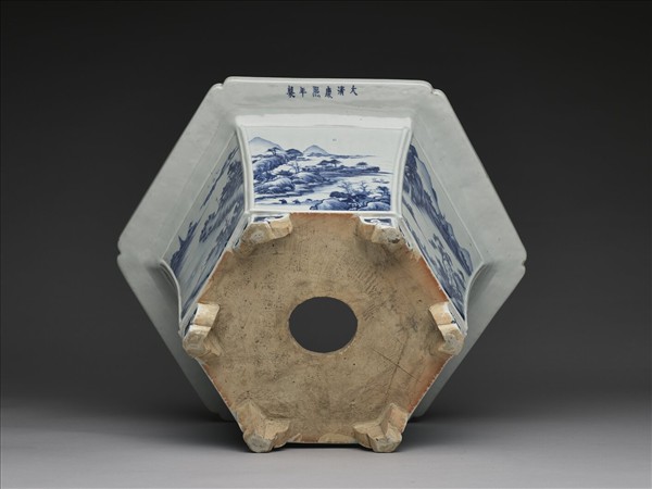 青花山水人物圖六方花盆