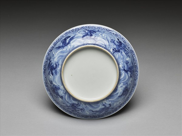 青花波濤海獸紋盤