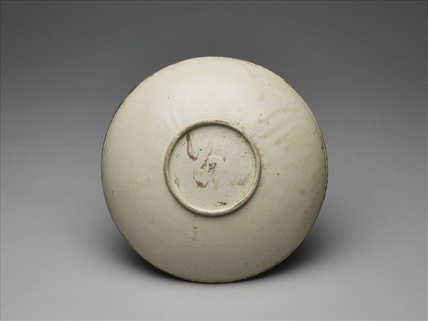 定窯 白瓷印花番蓮紋盤