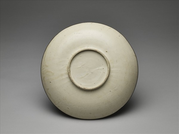 定窯 白瓷印花番蓮紋盤