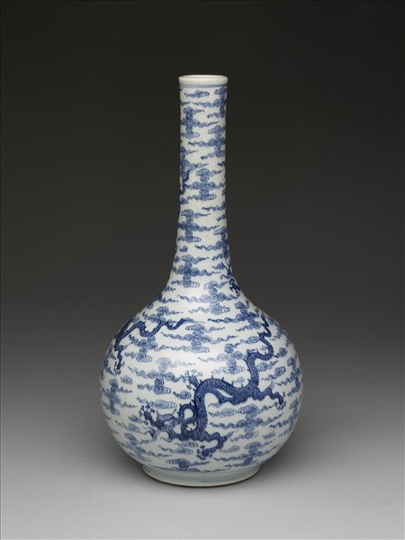 青花雲龍紋長頸瓶
