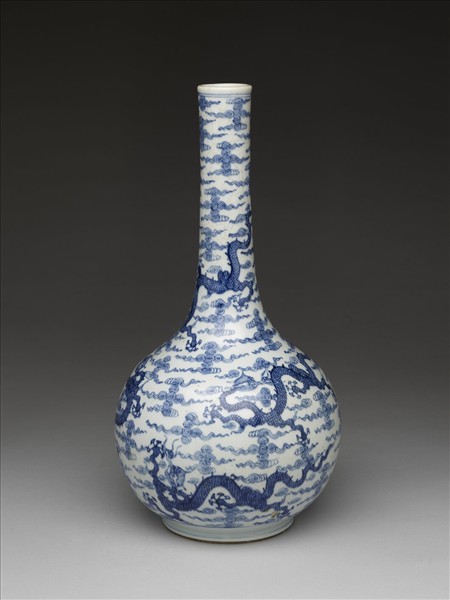 青花雲龍紋長頸瓶