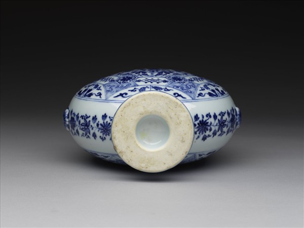 青花花卉紋扁壺