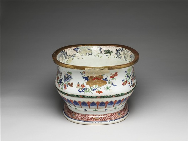 五彩博古圖橢圓盆