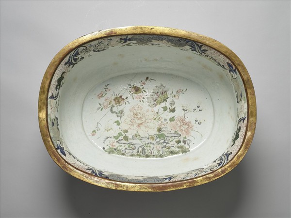 五彩博古圖橢圓盆