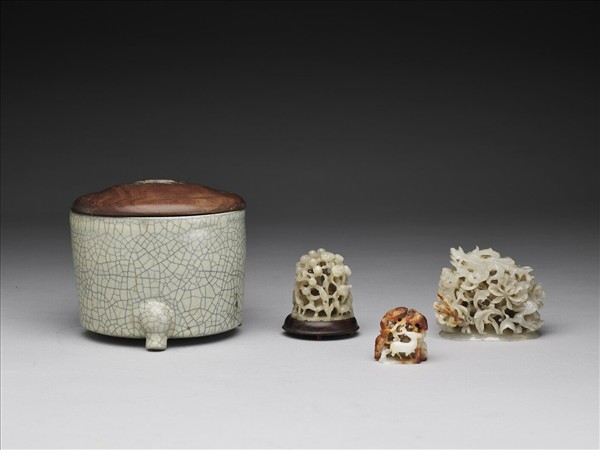 哥窯 青瓷三足爐