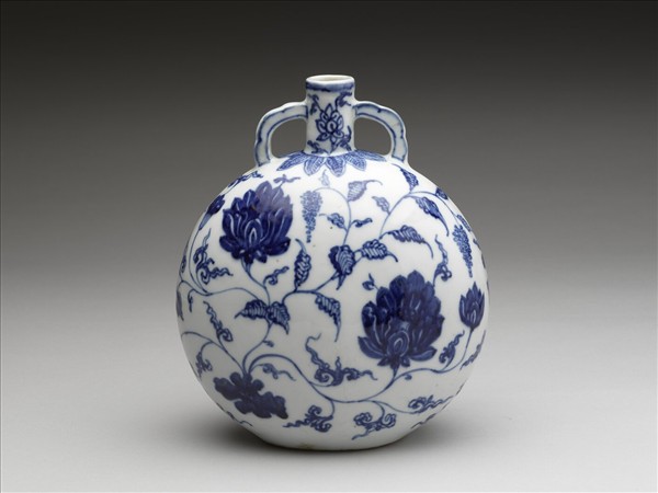 青花蓮花紋扁壺