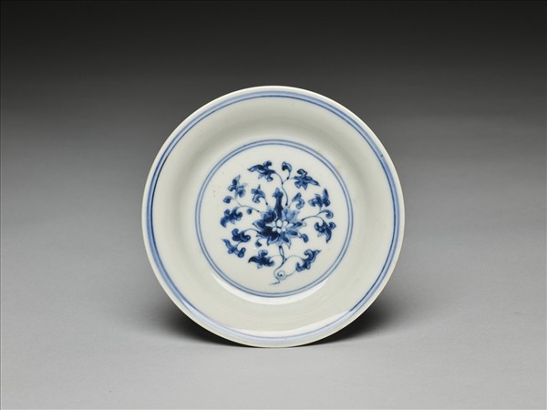 青花番蓮紋盤