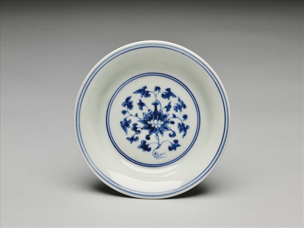 青花番蓮紋盤