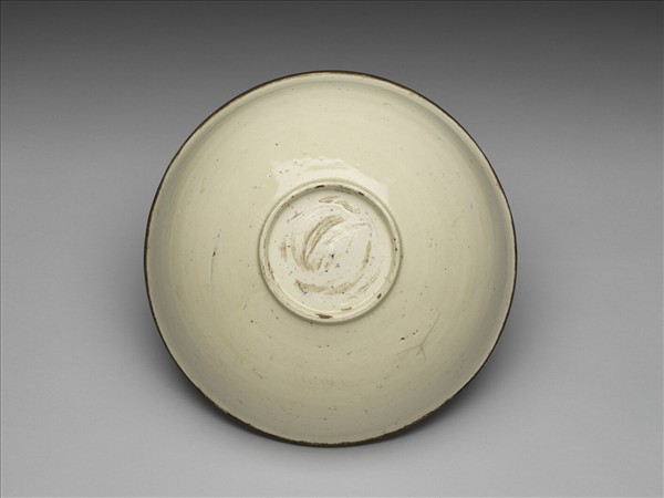 定窯 白瓷劃花蓮花紋碗