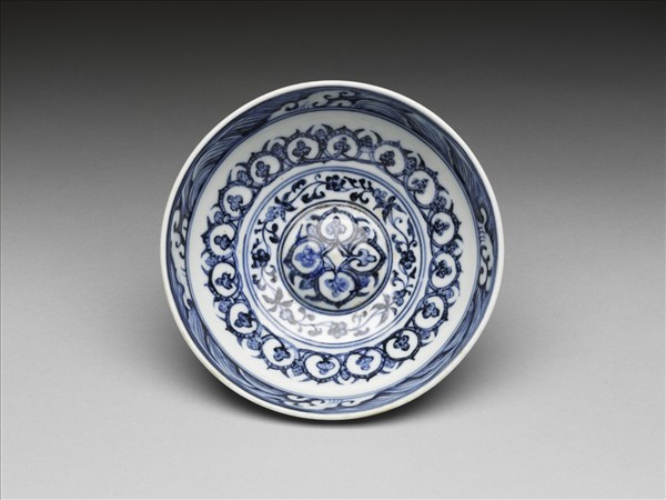 青花波斯文花卉紋碗