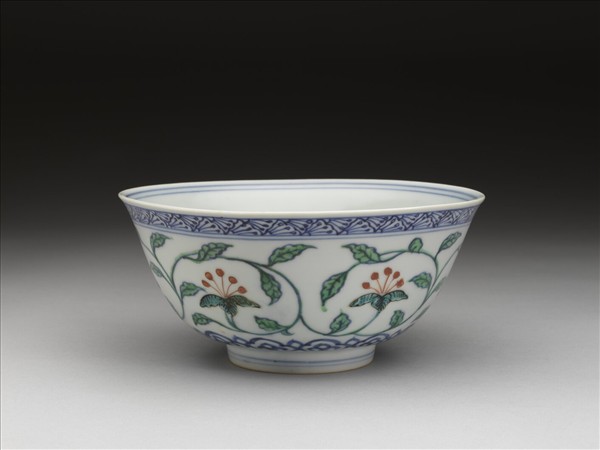 鬥彩花卉紋碗
